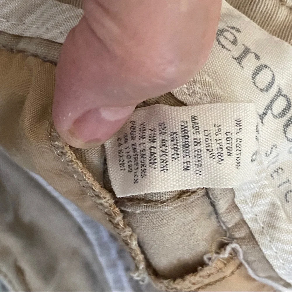 AEROPOSTALE khaki shorts four pockets 5/6